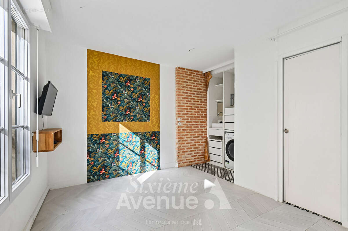 Appartement à PARIS-2E