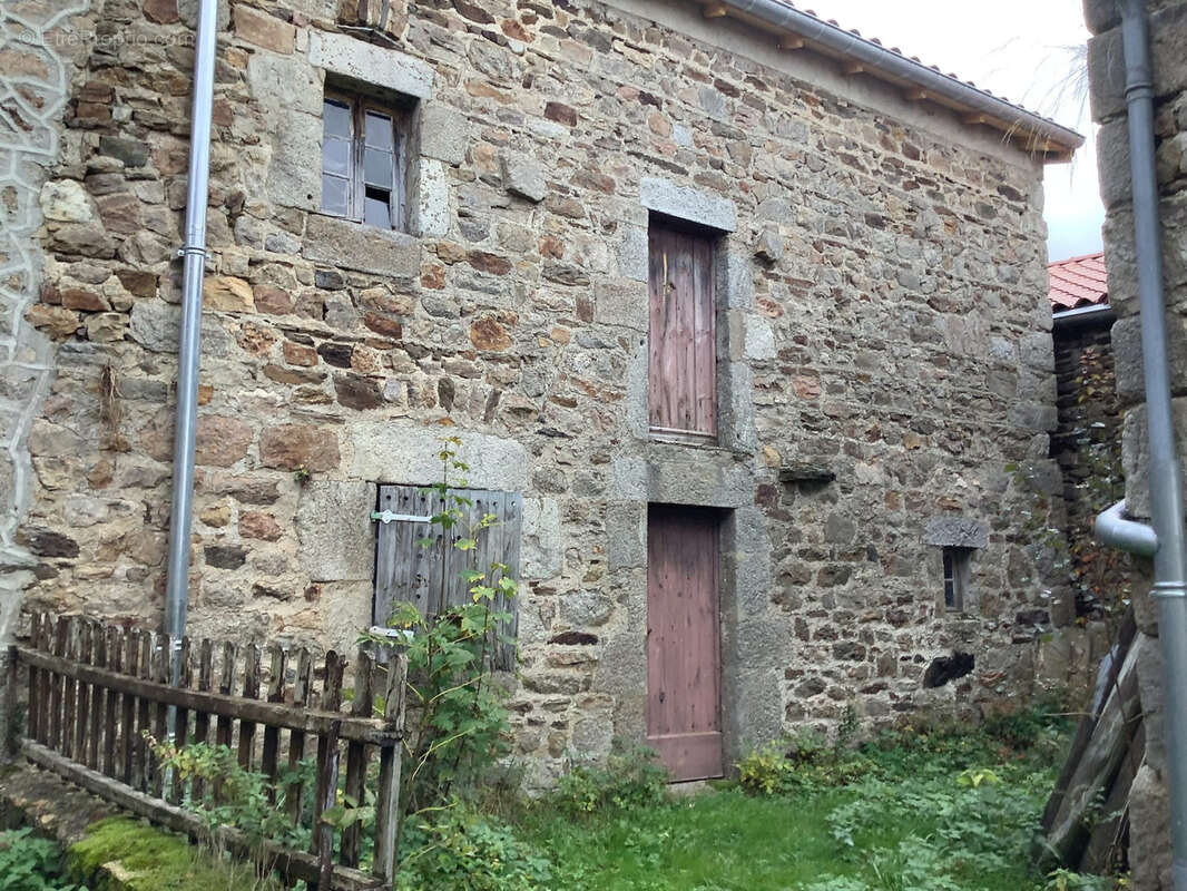 Maison à RIOTORD