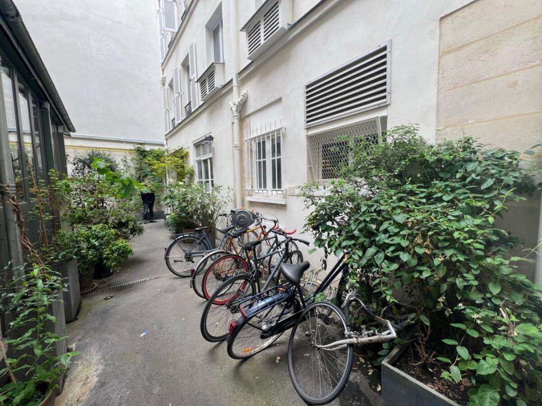 Appartement à PARIS-10E