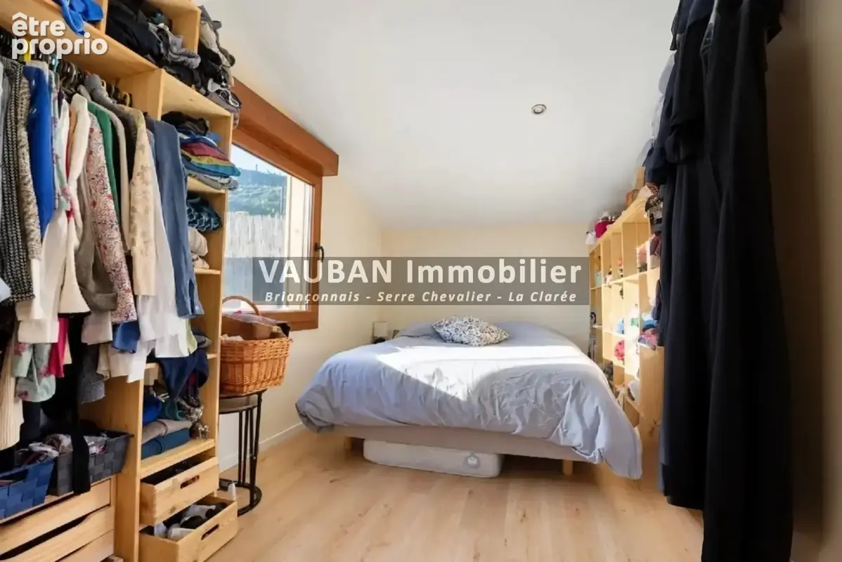 Appartement avec jardin privatif et stationnements à Briançon - photo 5