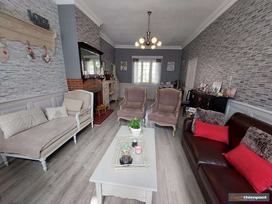 Salon HP - Maison à MERELESSART