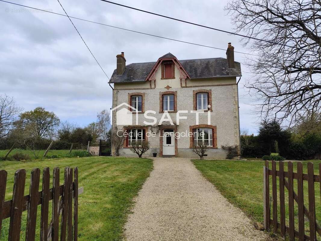 Photo 2 - Maison à CHAILLAC