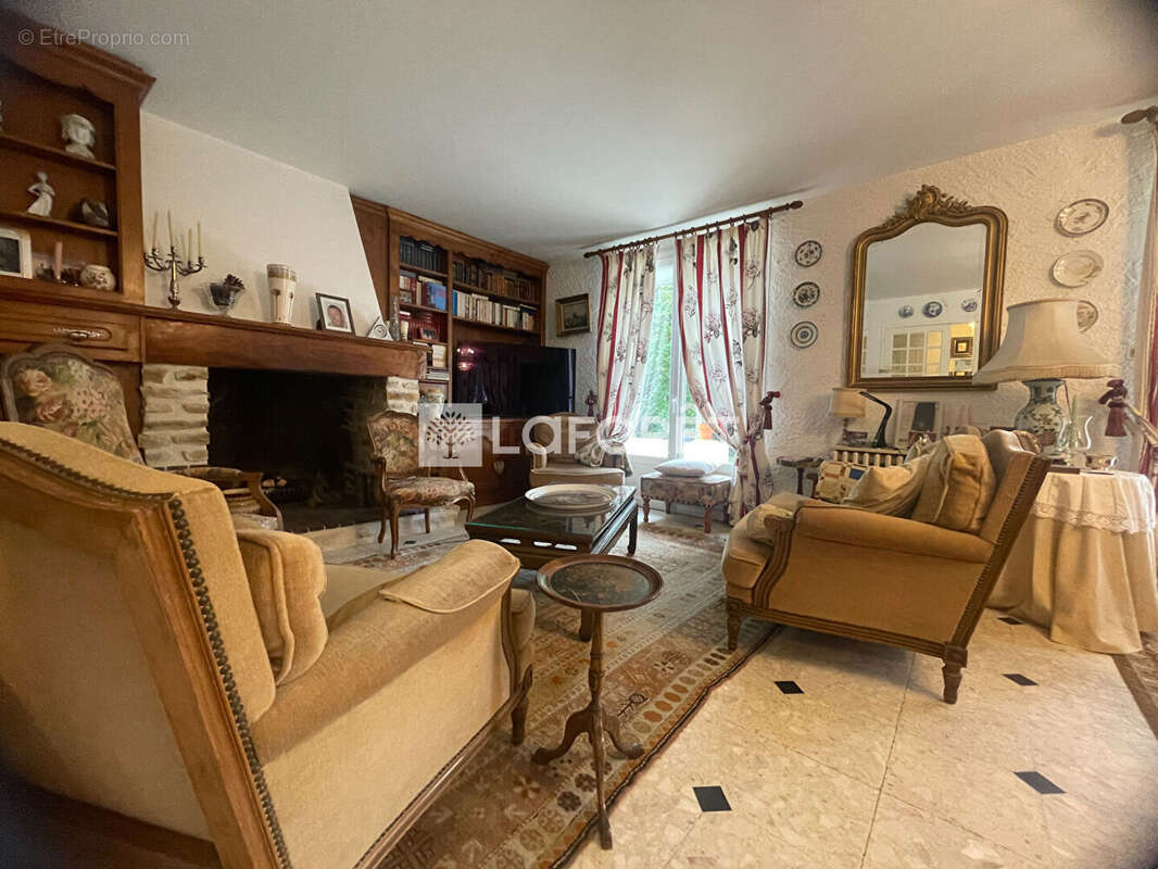 Maison à L&#039;EGUILLE