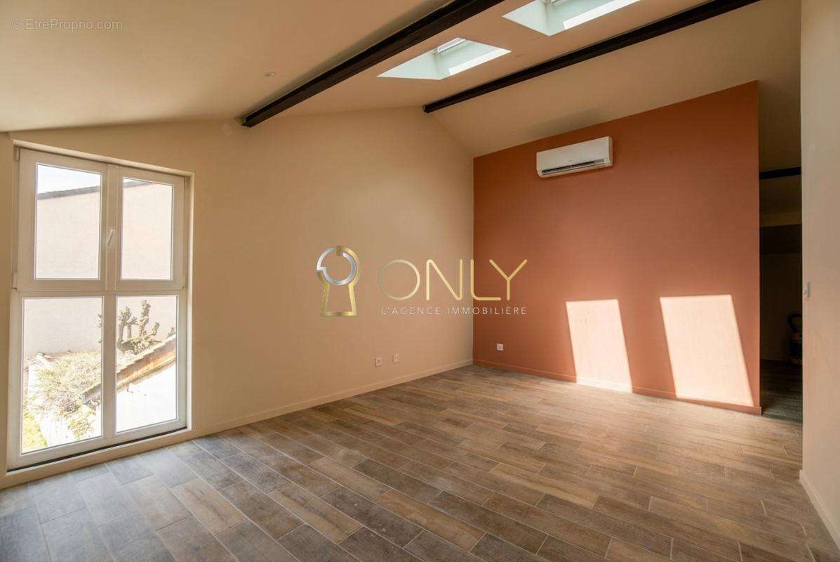 Appartement à QUINCIEUX