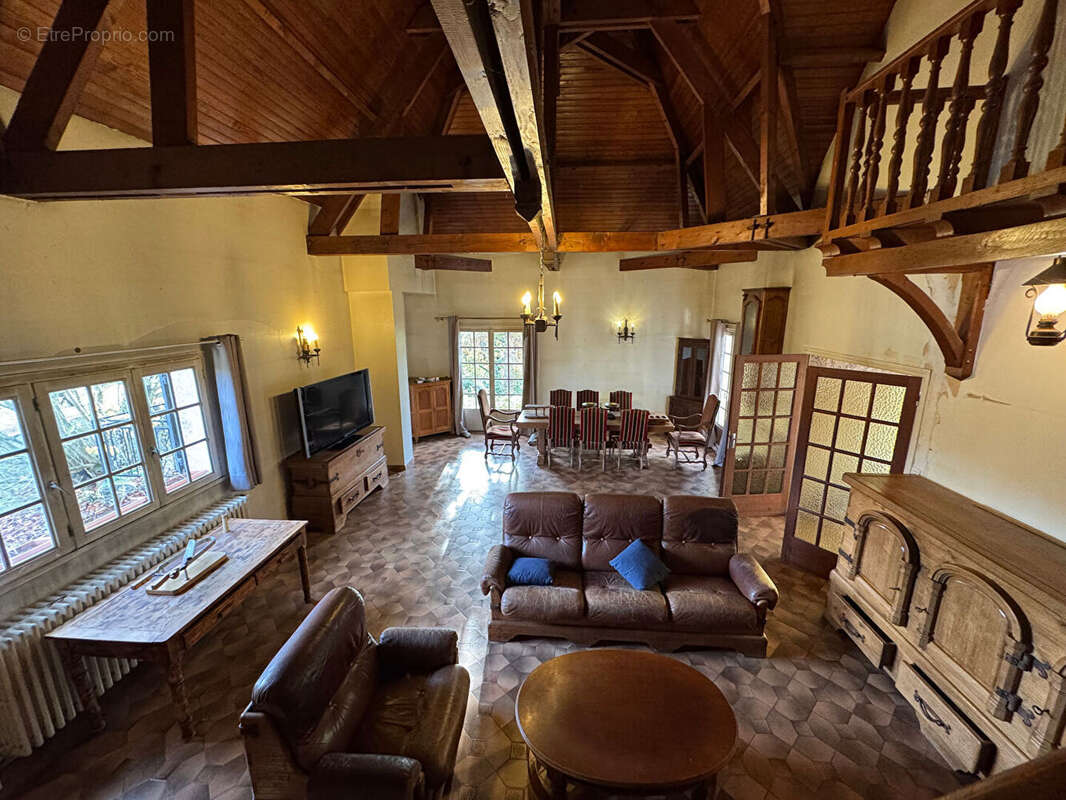 Maison à FEUCHEROLLES
