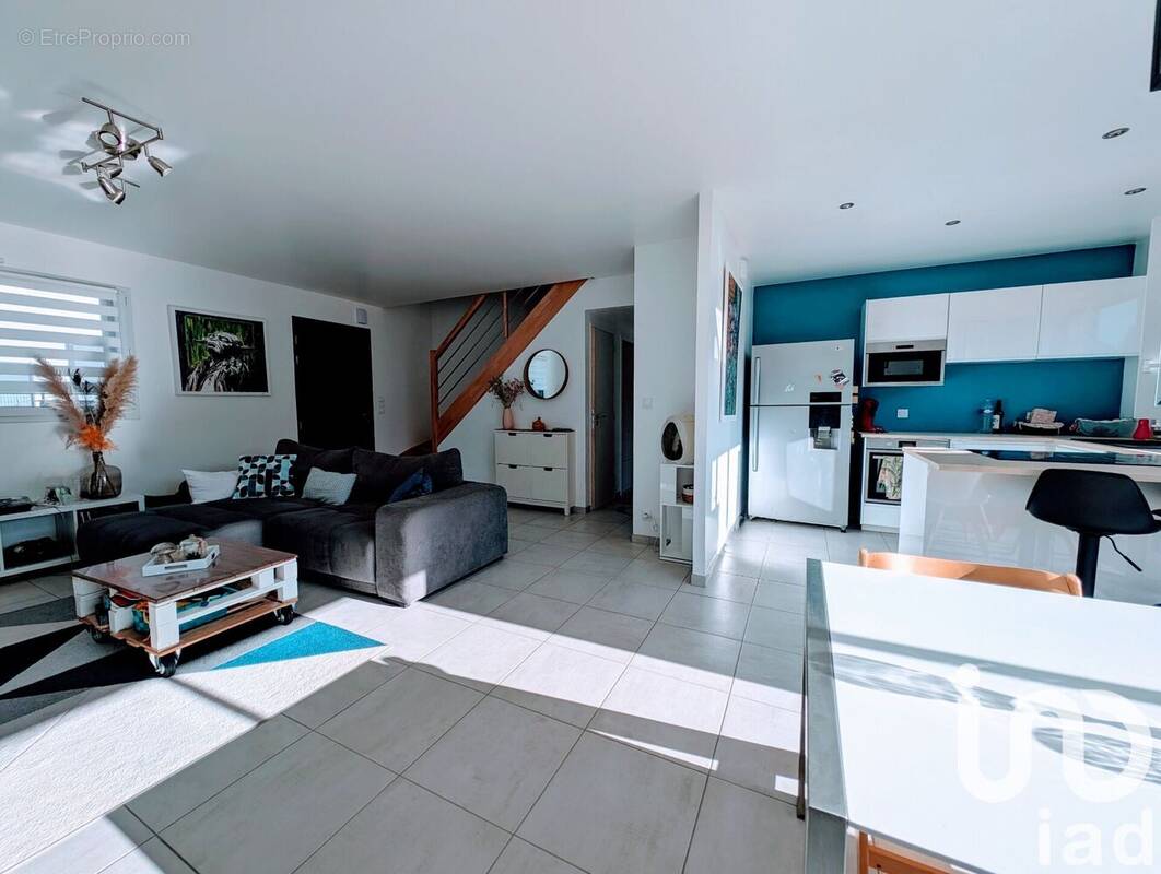 Photo 1 - Maison à LA MEZIERE