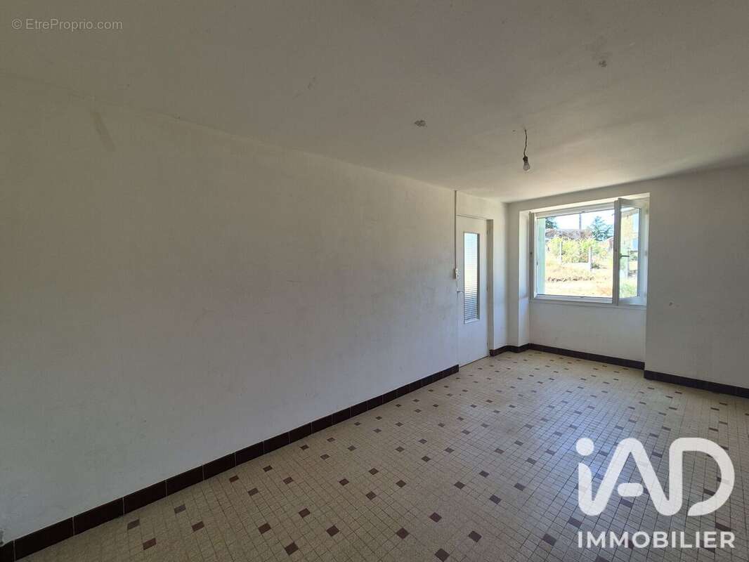 Maison 58 m² à Thouars  - photo 8