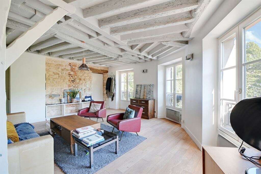 Appartement à PARIS-19E