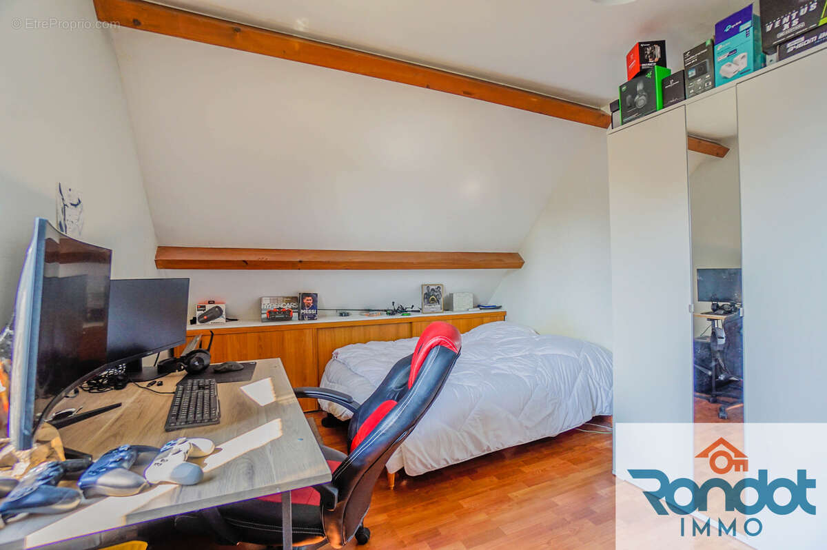 Maison à MAGNY-SUR-TILLE