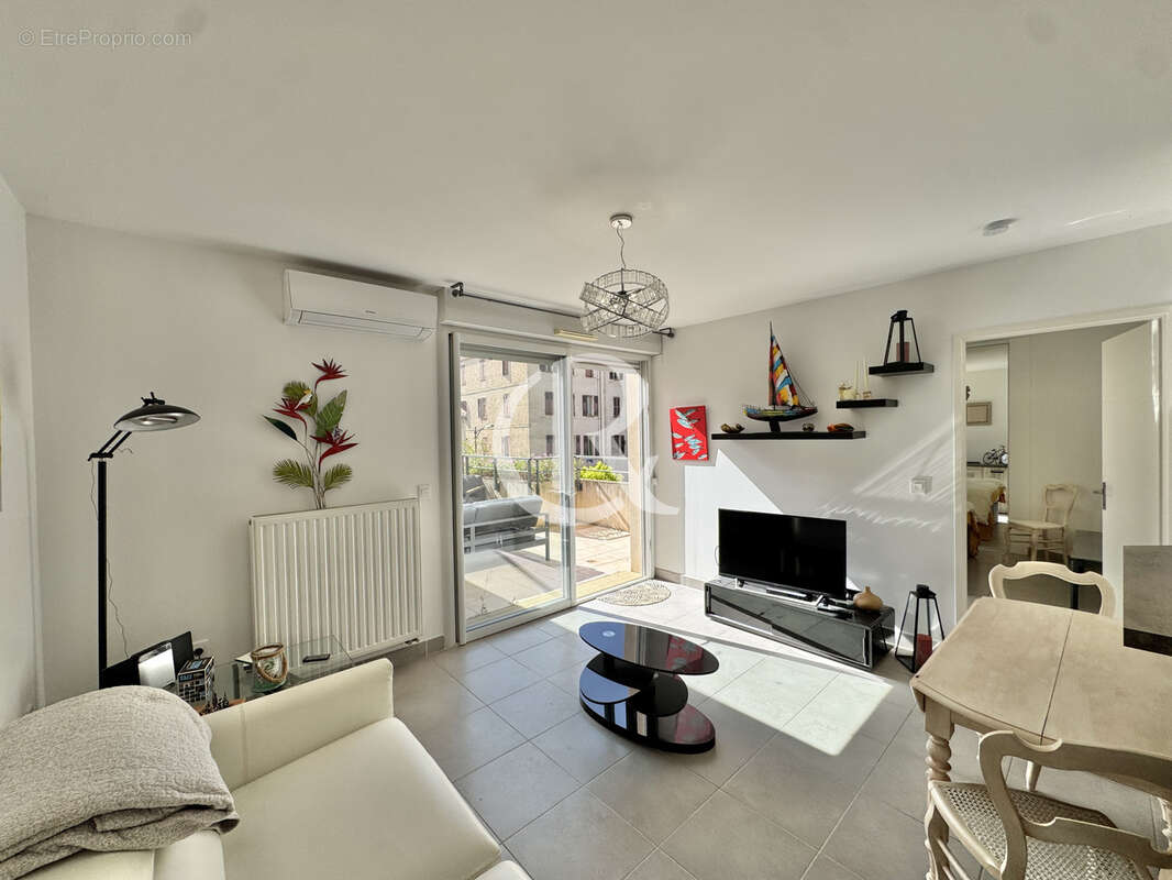 Appartement à HYERES