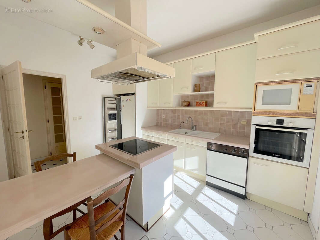 Maison à SIX-FOURS-LES-PLAGES