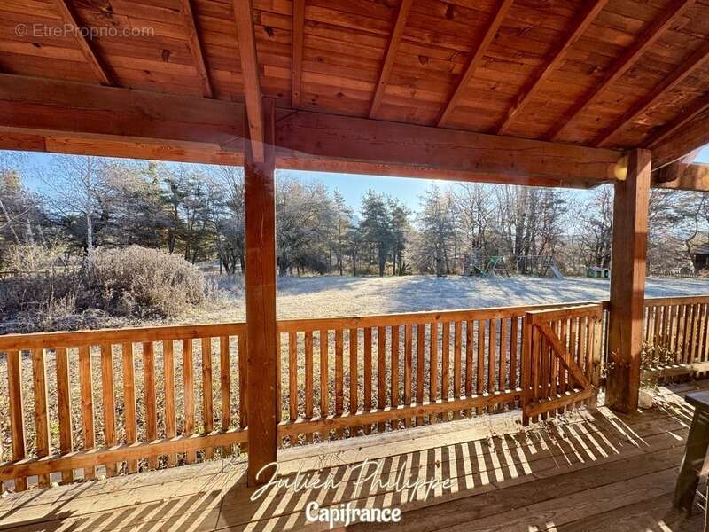Maison à LA BATIE-MONTSALEON