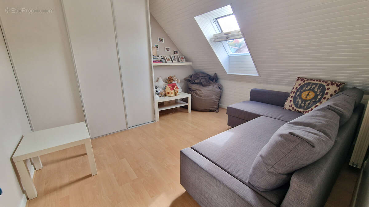 Maison à MARLY-LA-VILLE