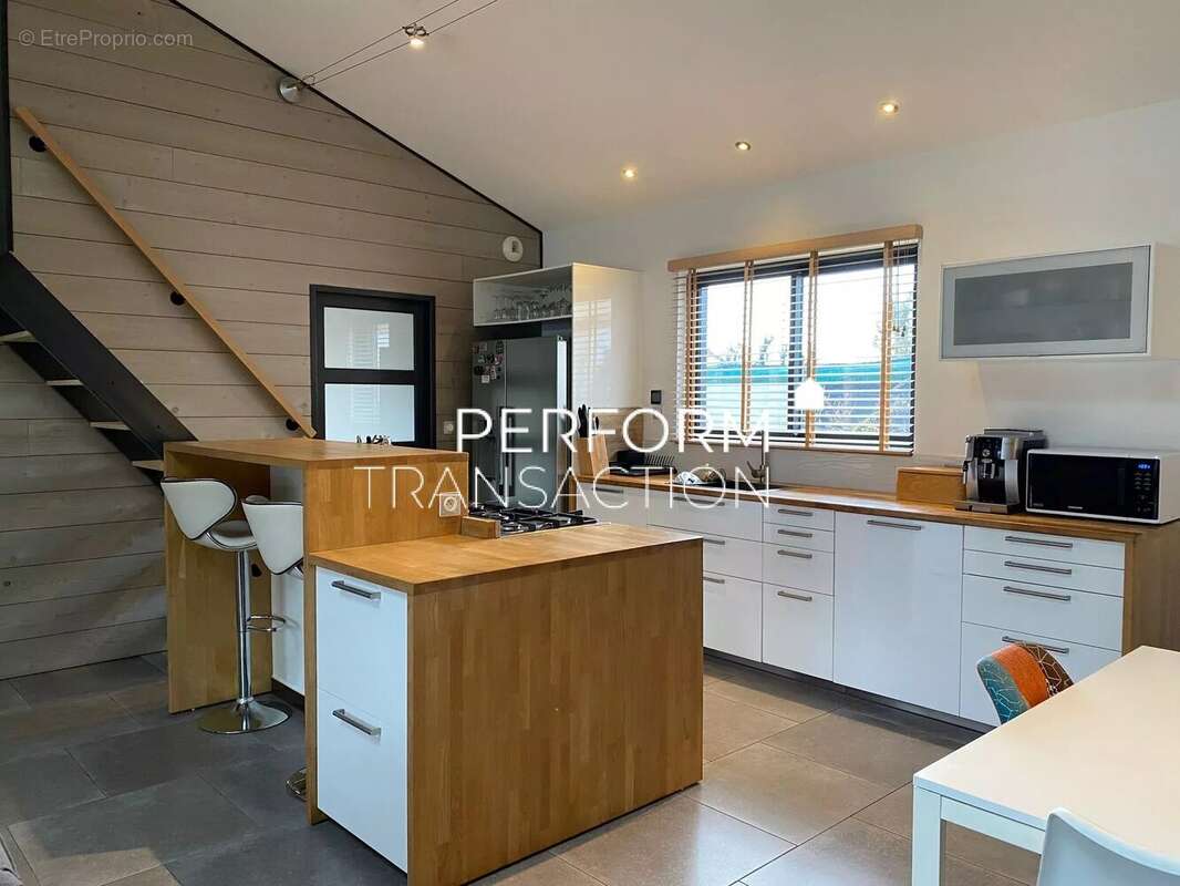 Maison à SAINT-JUST-DE-CLAIX