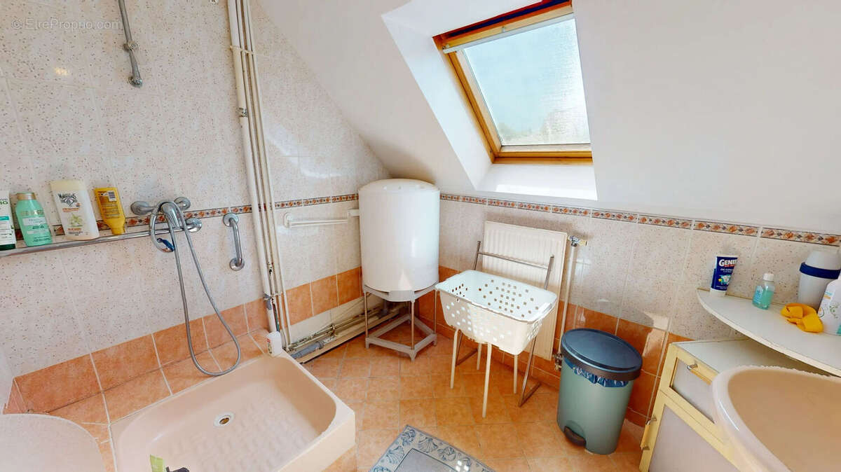 Maison avec piscine au coeur de Fontenay le Vicomte - photo 8
