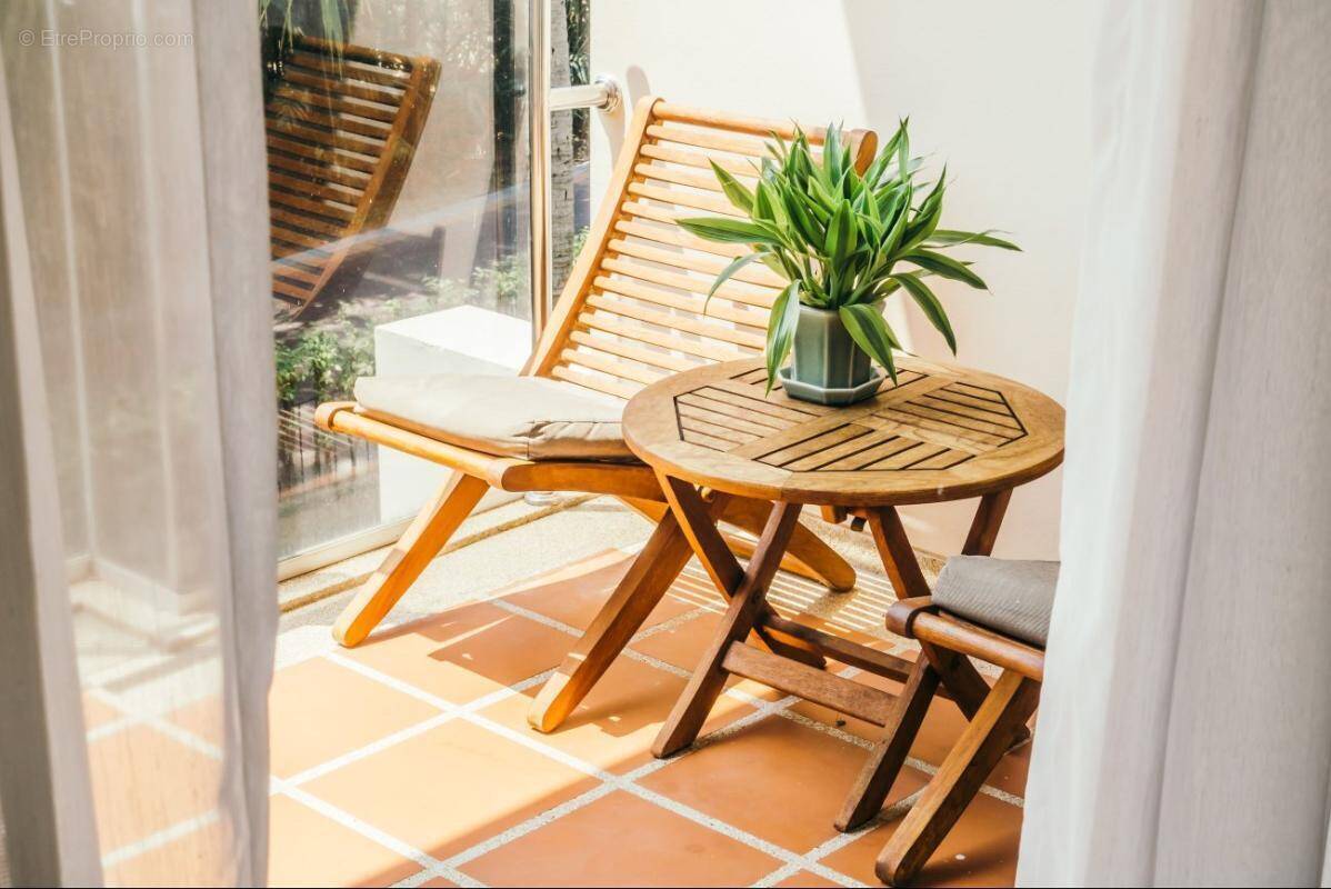 Appartement à SAINT-BRES