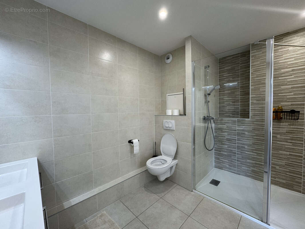 Appartement à SAINT-MAUR-DES-FOSSES