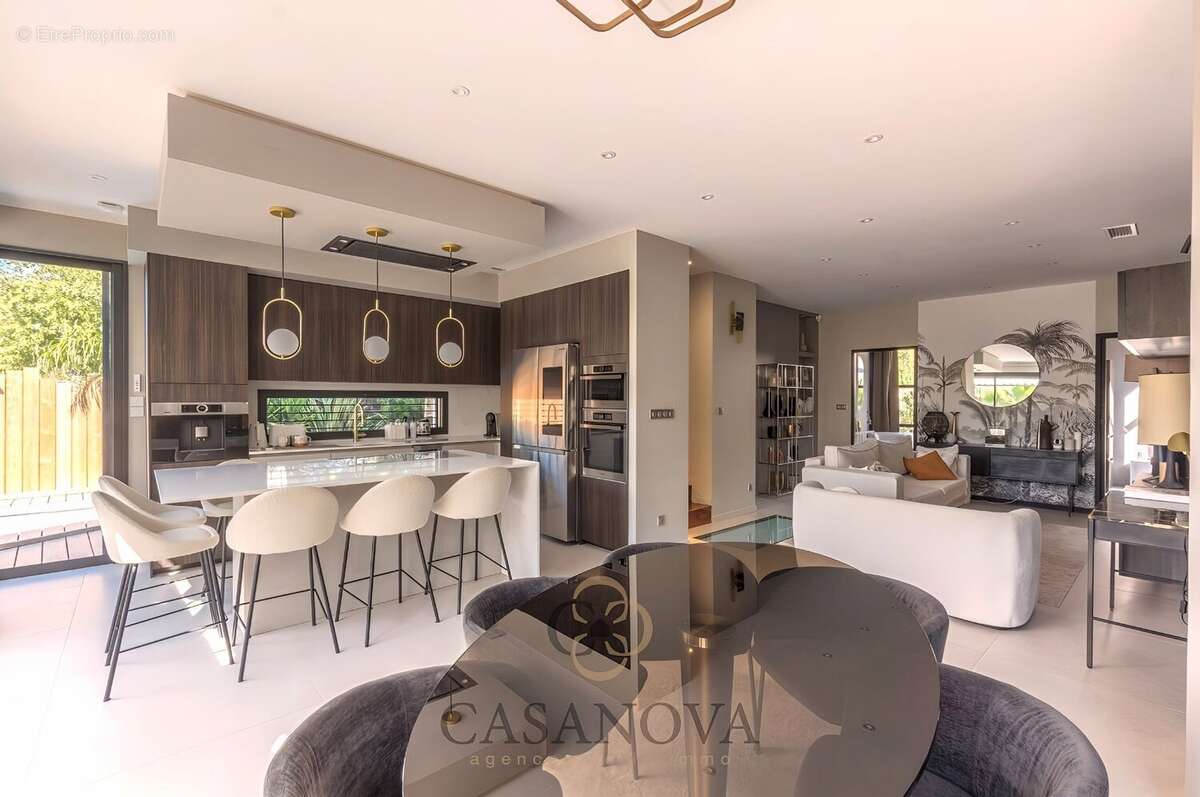 Maison à PRADES-LE-LEZ