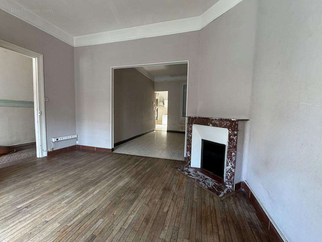 Maison centre-ville Moreuil , 2 chambres , jardin cave 94m2 - photo 2