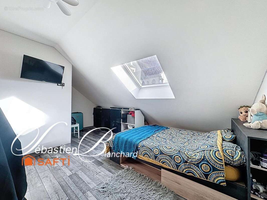 Maison 175 m² à Chindrieux  - photo 9
