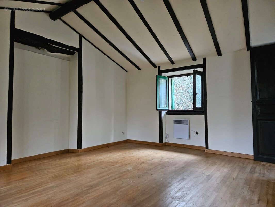 Maison à BERRE-LES-ALPES