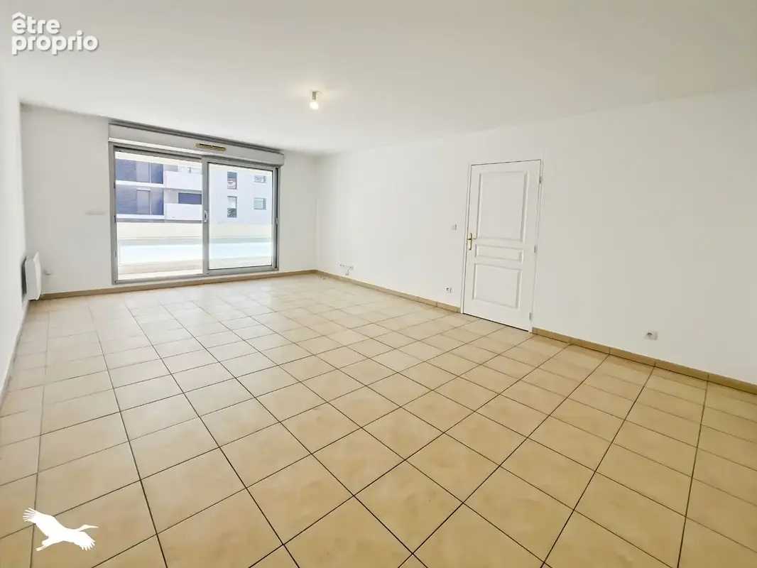 EXCLUSIVITE Lumineux T3 avec Terrasse au Coeur de la Joliette - photo 5
