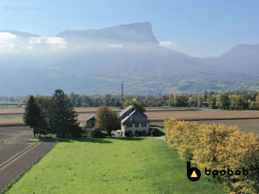 Maison à MONTMELIAN