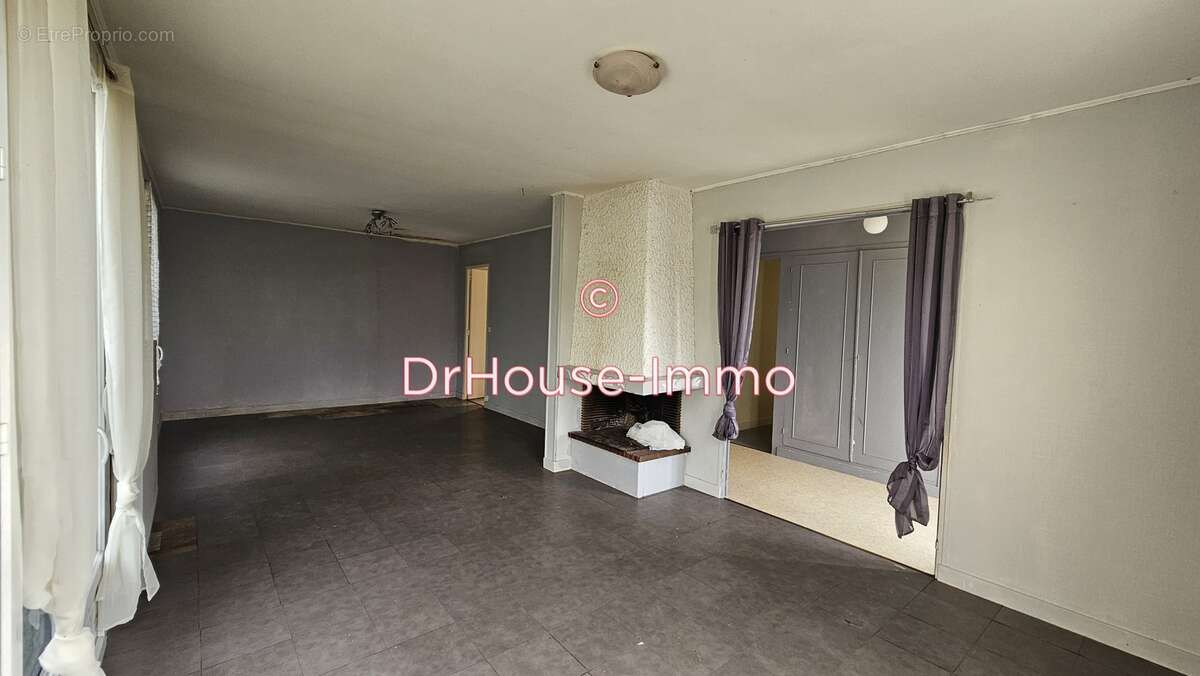 Maison à SAINT-SYMPHORIEN