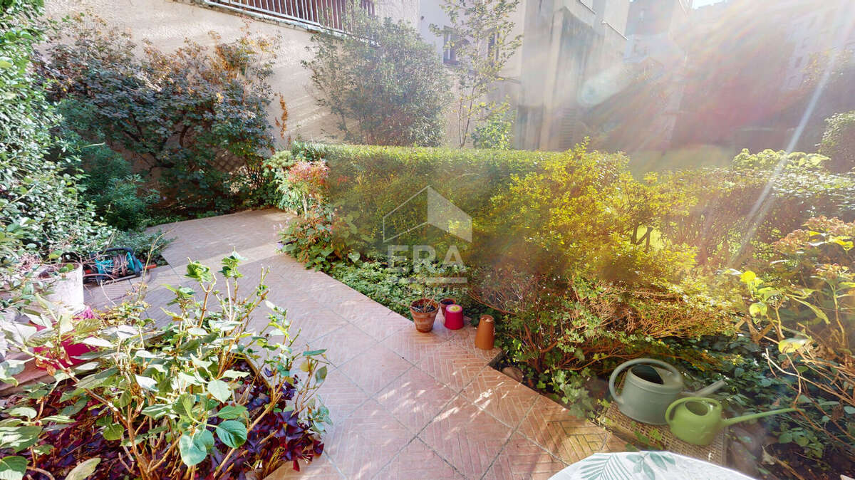 Appartement à PARIS-19E