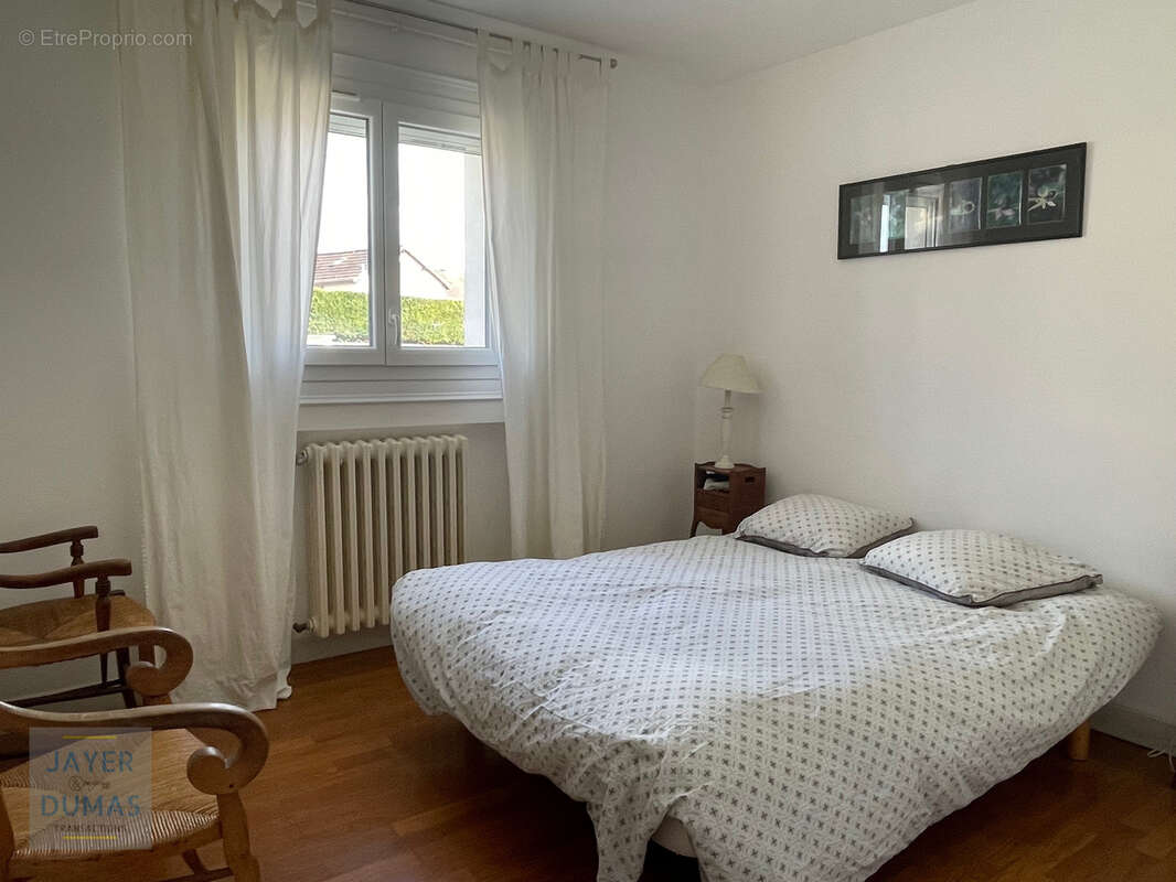 Maison à SEVREY