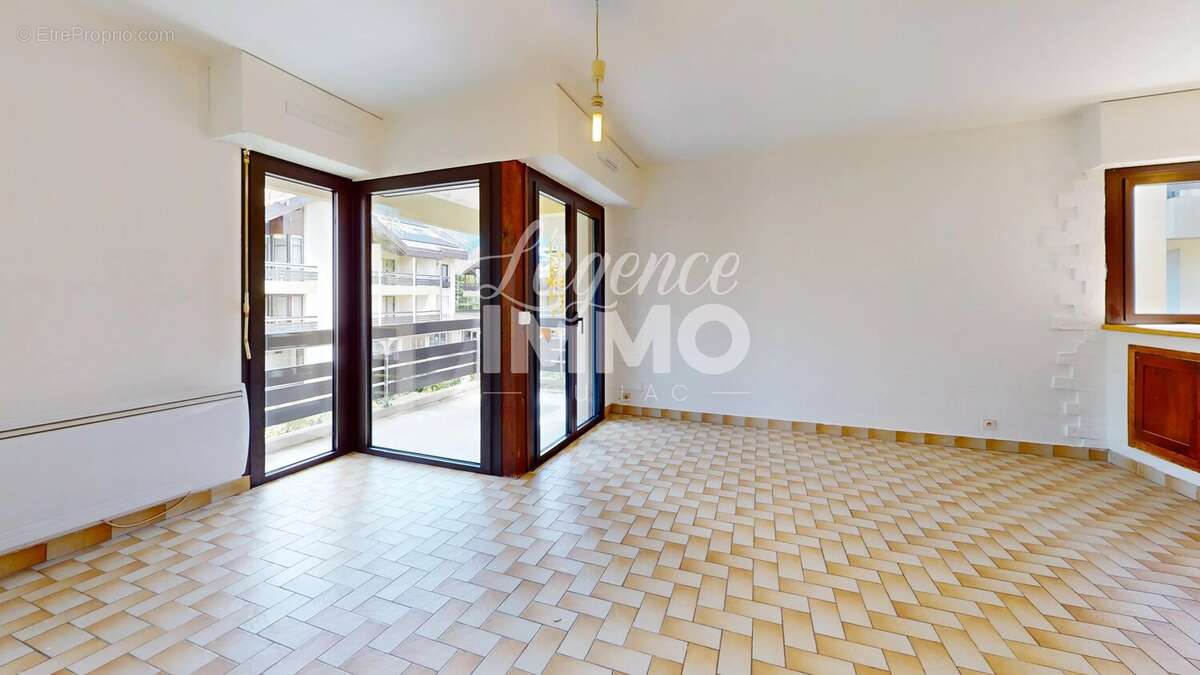 Appartement à SAINT-JORIOZ