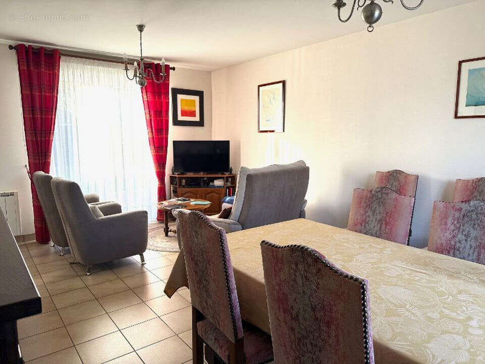 Maison à EQUEURDREVILLE-HAINNEVILLE