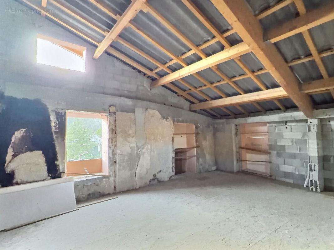 Appartement à ROQUEBILLIERE