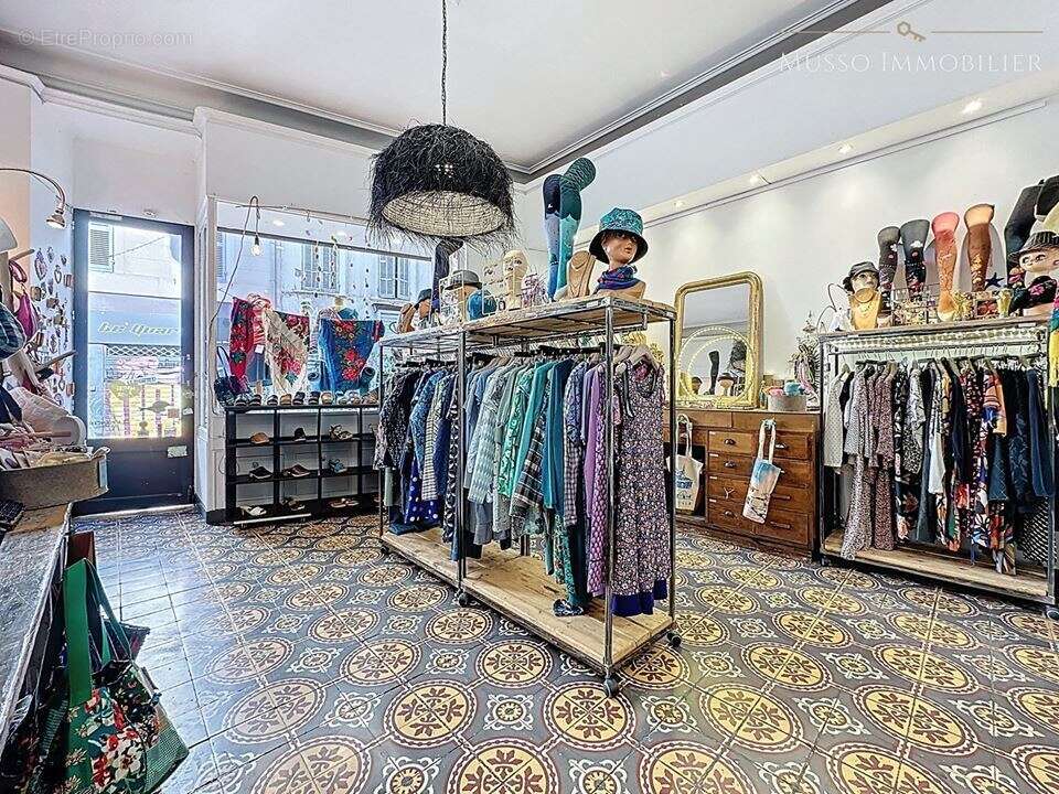 Commerce à MARSEILLE-6E