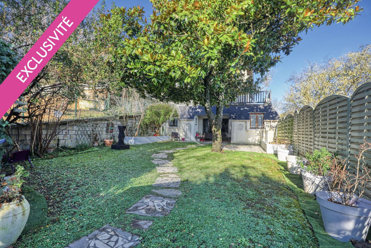 Appartement à HARDRICOURT