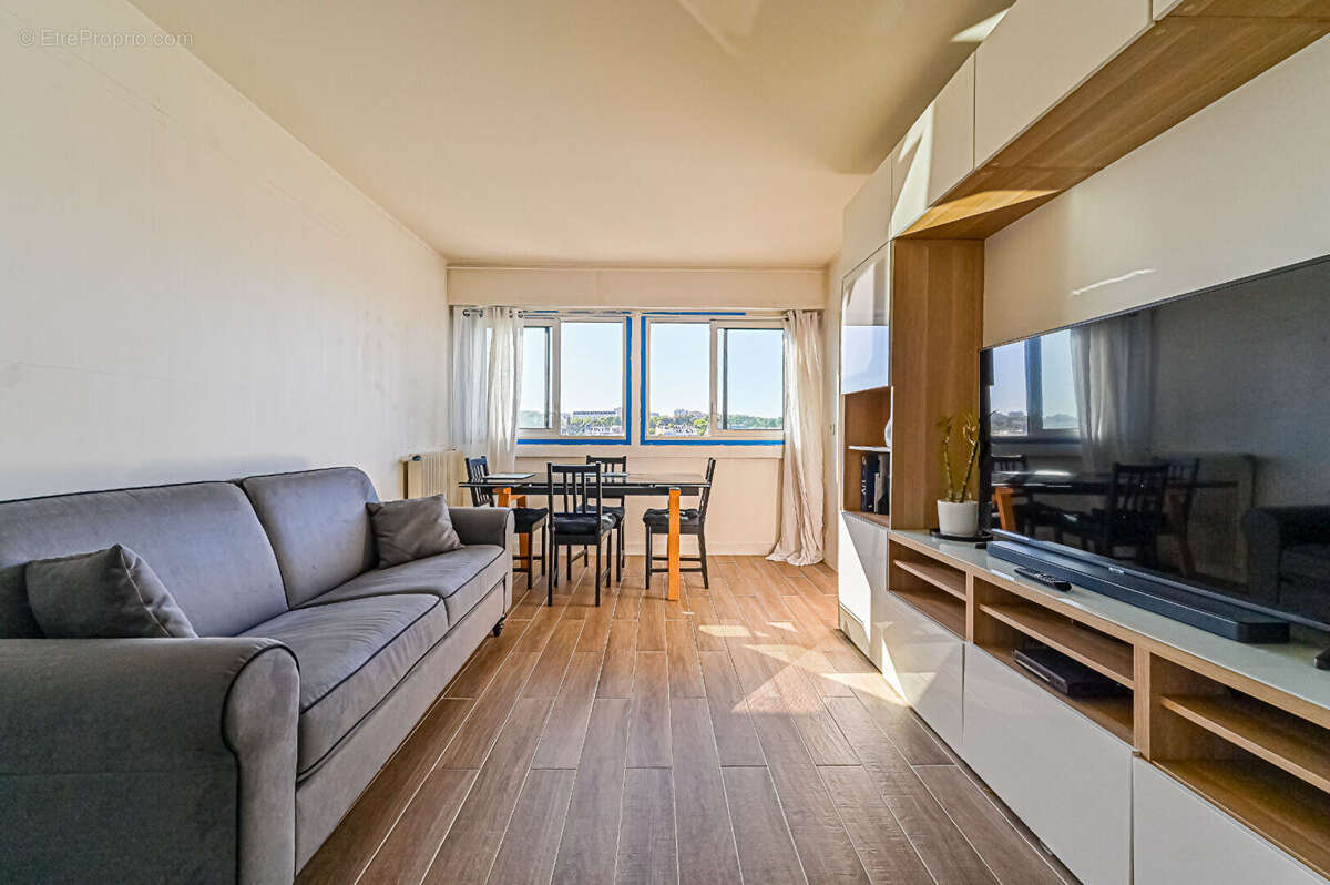 Appartement à PARIS-19E