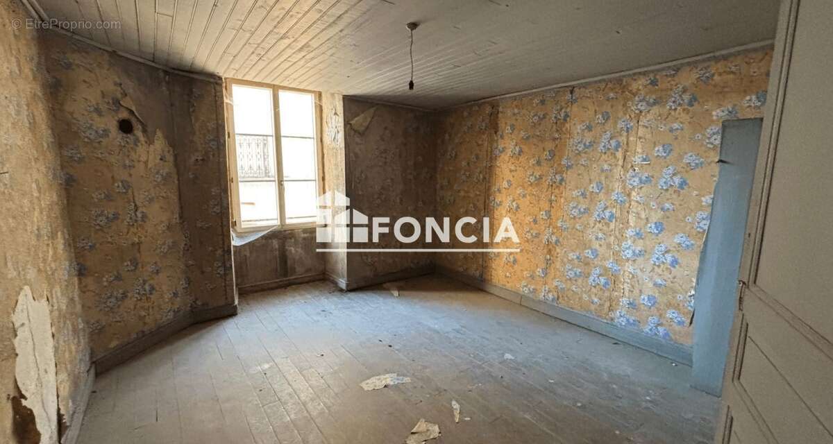 Maison à SILLE-LE-GUILLAUME