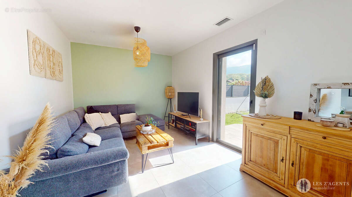 Maison récente 105m² au calme  sans vis-à-vis  terrain piscinable à Vif - photo 11