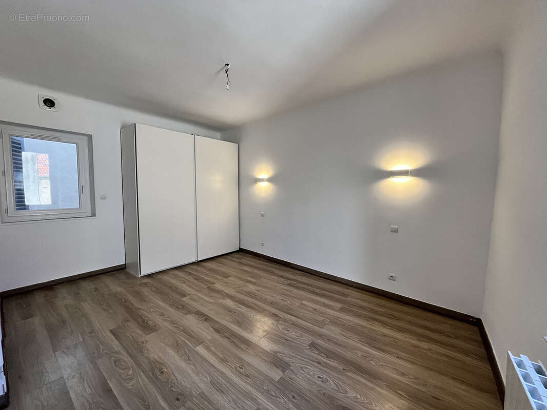 Appartement à MARSEILLE-7E