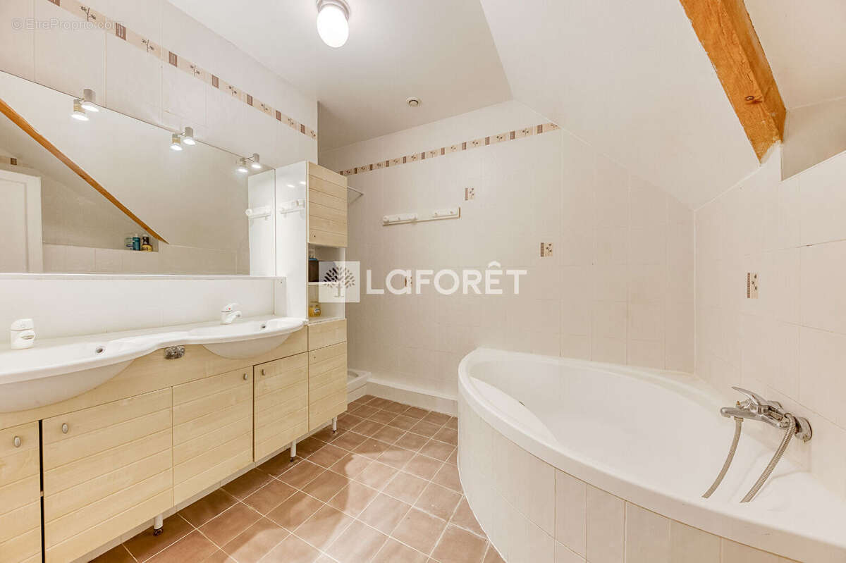 Maison à PONTAULT-COMBAULT