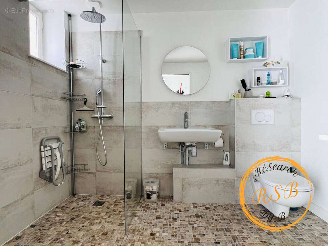 Maison 131 m² à Rivedoux-Plage  - photo 7