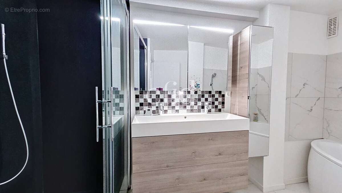 Appartement à SAINT-MAURICE