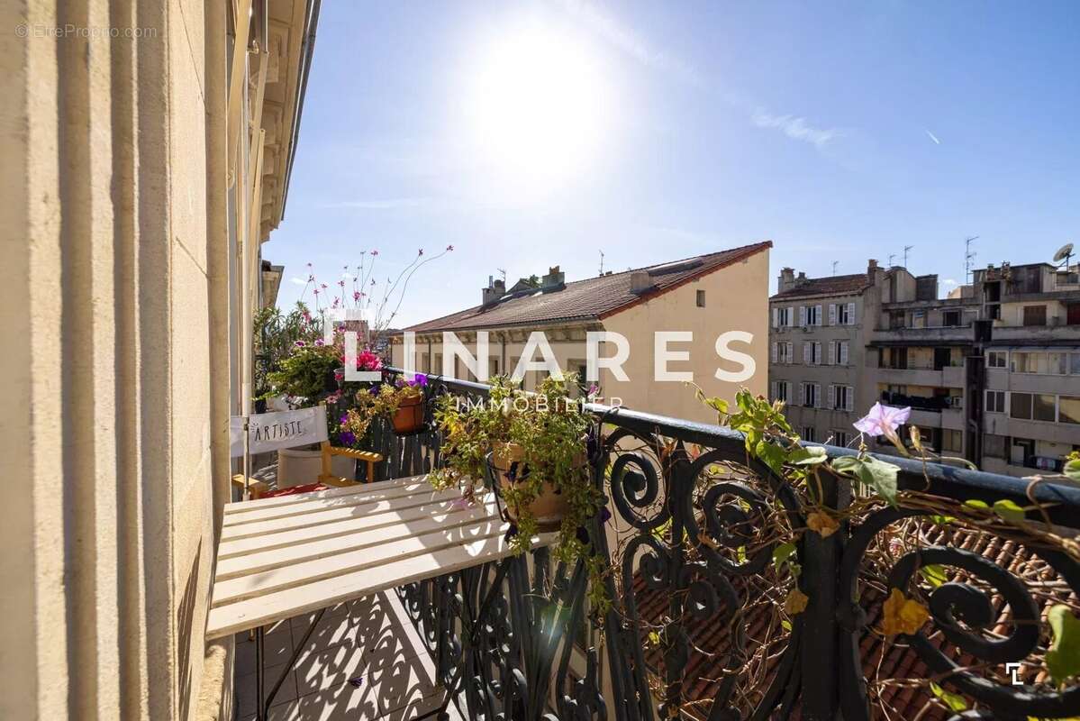 Appartement à MARSEILLE-1E
