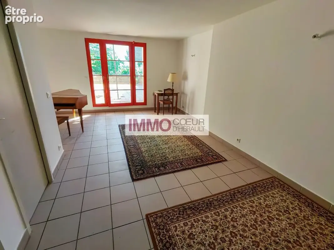 COUP DE CUR - Maison de Village T3 Rénovée (2015) - Grande Terrasse 36m² - Jardinet 30 m² - Garage 80m² - photo 11