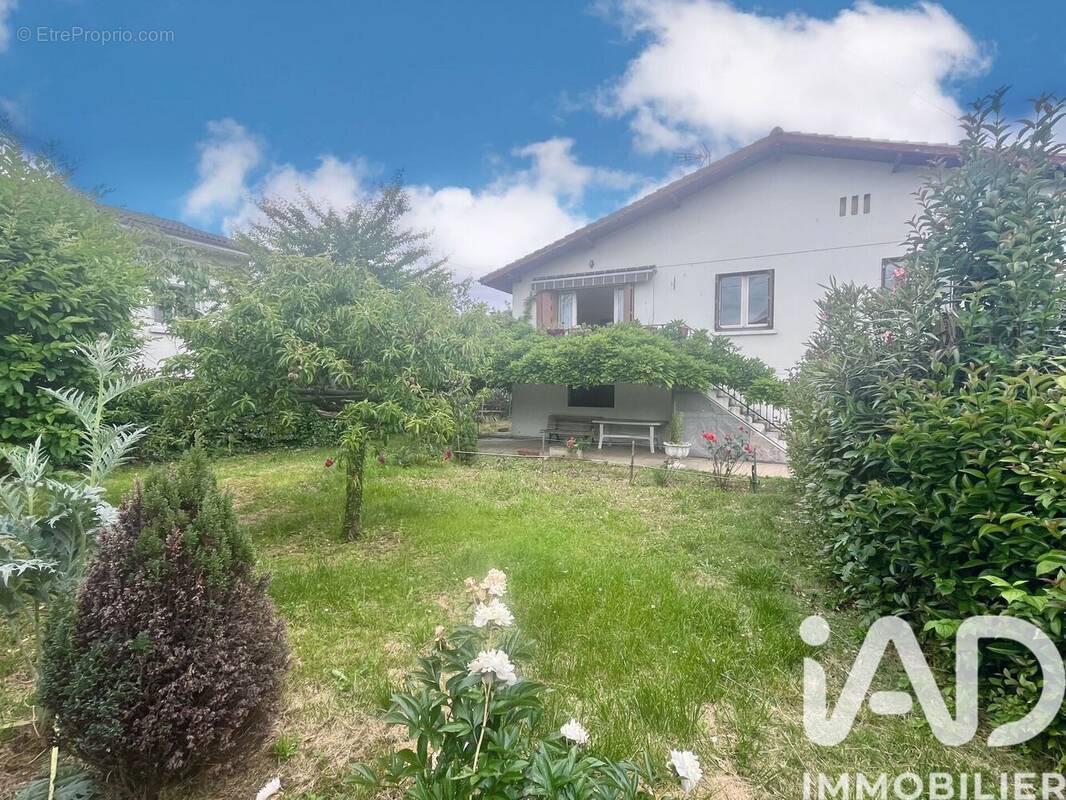 Photo 1 - Maison à TARBES