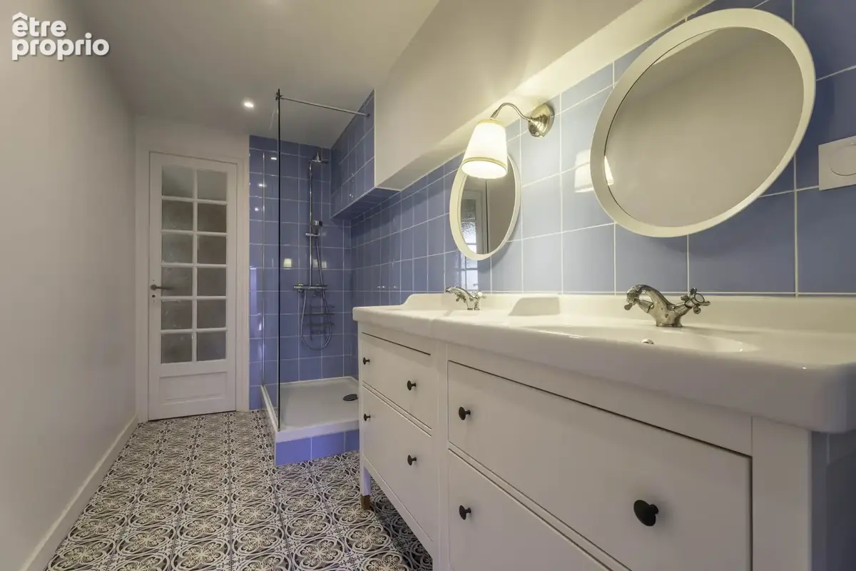 Au cœur de Lachassagne   Élégante maison bourgeoise avec jardin piscinable - secteur sécurisé - photo 18