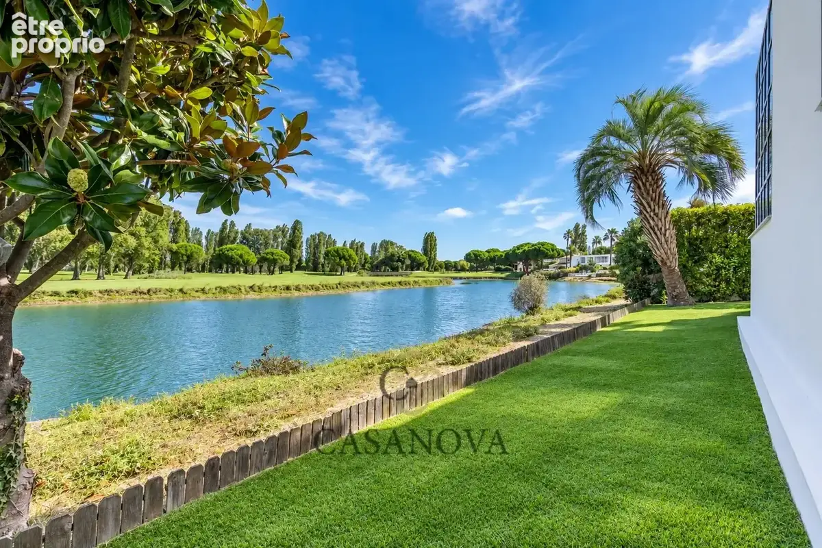 La grande-motte  villa d'architecte au cur du golf international - photo 2