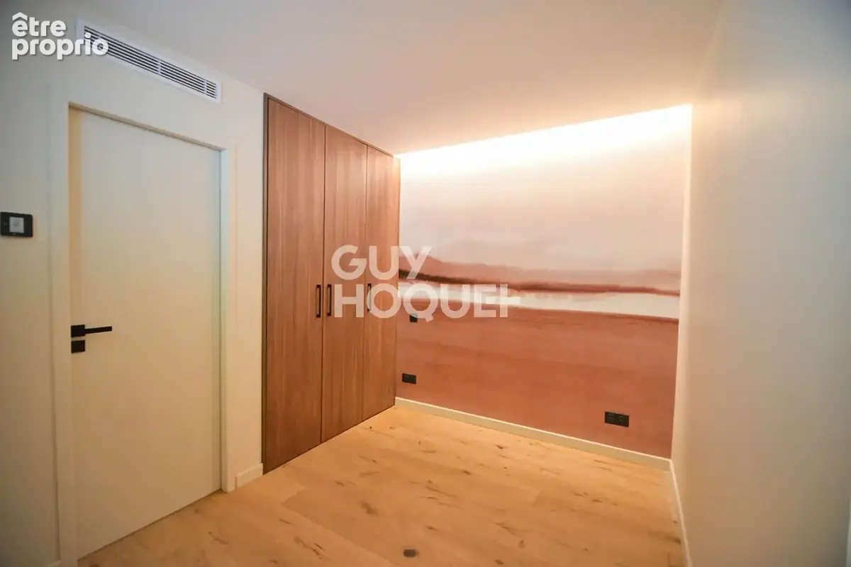 Duplex d'exception refait à neuf quai saint-vincent  vue saône  dpe c 3 pièces 81 m² - photo 6