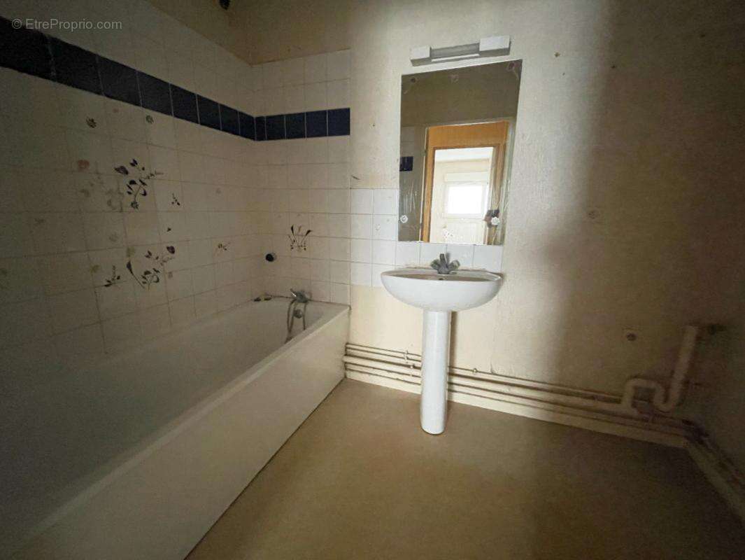 Appartement à SAINT-MAX