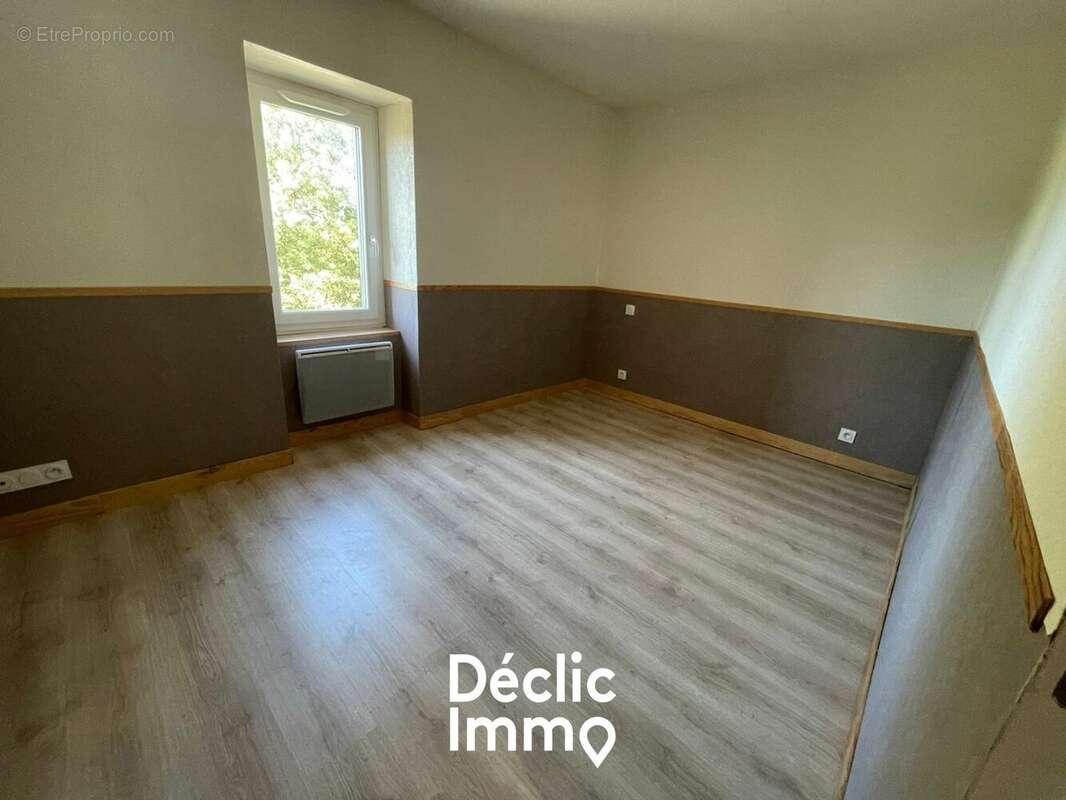 Maison à LES PINEAUX